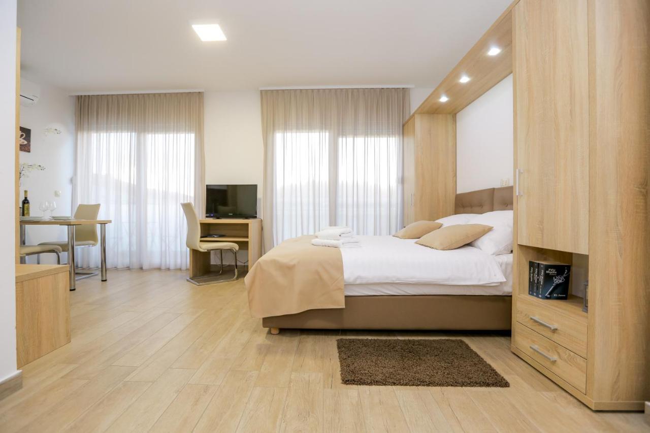 Villa Astoria Биоград-на-Мору Экстерьер фото